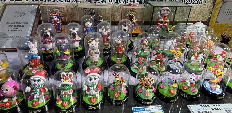 穆緒建面塑作品。人民網(wǎng) 白宛松攝